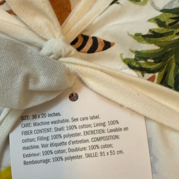 Pottery Barn Elf King Pillow covers - Picture 3 of 3